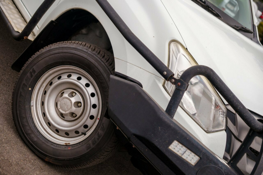 2018 MY17 Isuzu D-MAX MY17 SX Cab Chassis Image 6