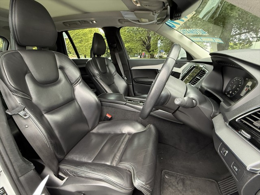2017 Volvo XC90 L Series D5 Inscription SUV Image 14