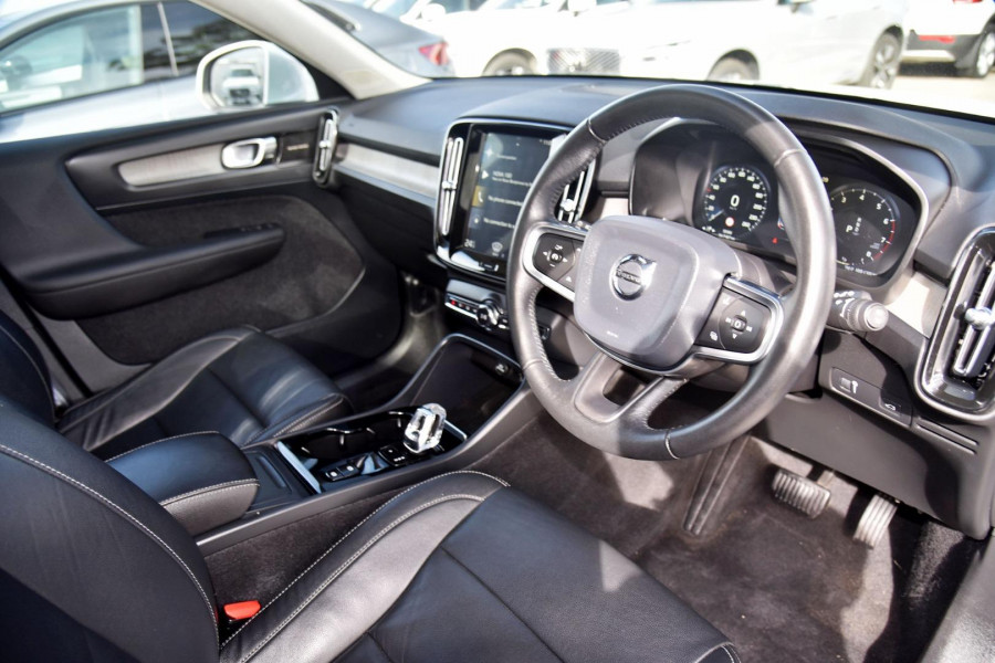 2019 MY20 Volvo XC40 XZ T4 Inscription SUV Image 11