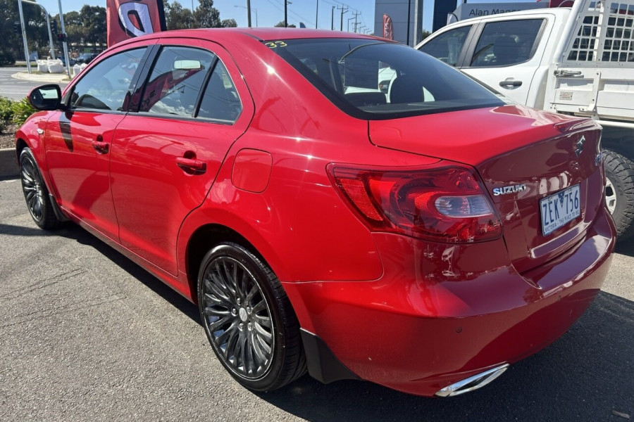 2012 Suzuki Kizashi FR MY11 Prestige Sedan Image 6