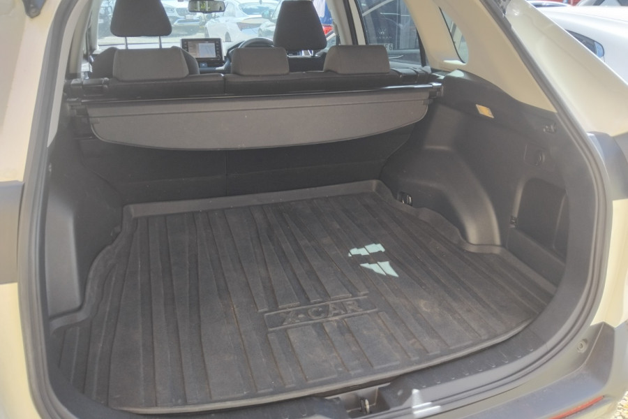 2020 Toyota RAV4 MXAA52R GXL SUV Image 18