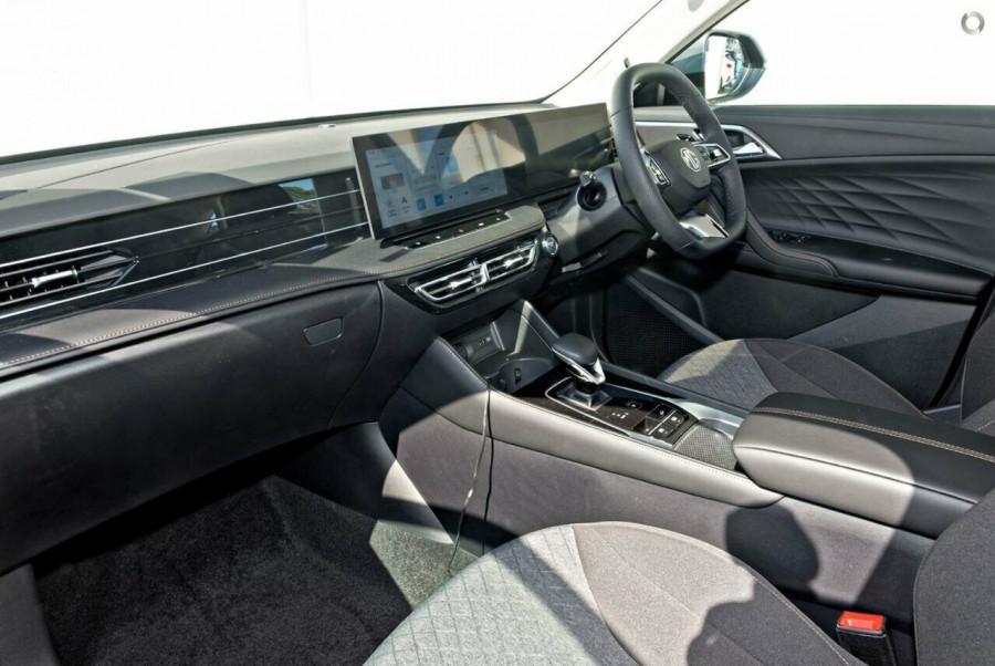 2024 MY24.5 MG HS AS33 Vibe SUV Image 7