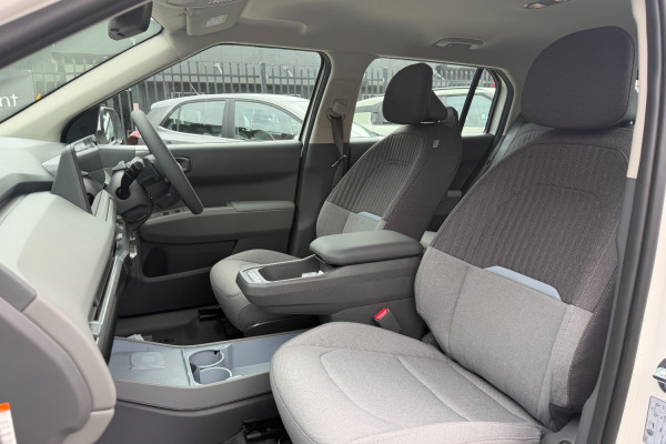 2026 MY27 Kia EV3 SV Air Standard Range SUV Image 14