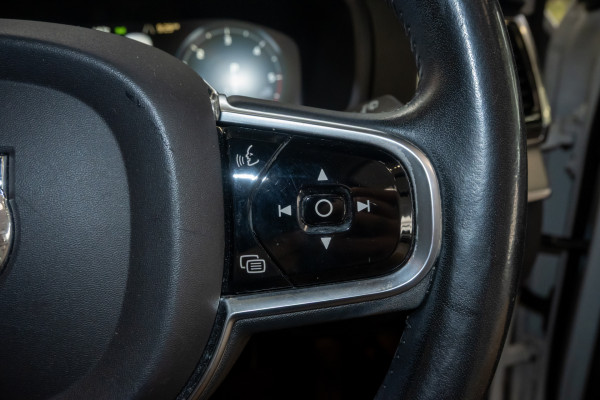 2015 MY16 Volvo XC90 L Series T6 Inscription SUV image 15