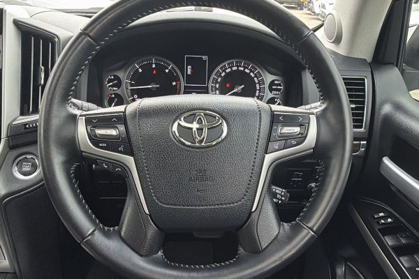 2017 Toyota LandCruiser VDJ200R VX SUV Image 13