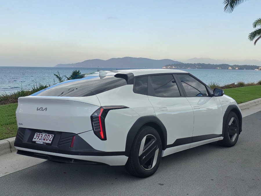 2026 Kia EV4  Air Standard Range Sedan Image 3