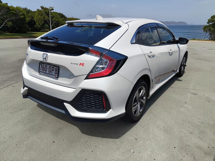 2019 Honda Civic 10th Gen VTi Hatch Image 6