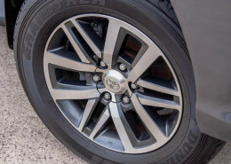 2015 Toyota Hilux GUN126R SR5 (4x4) Dual cab utility