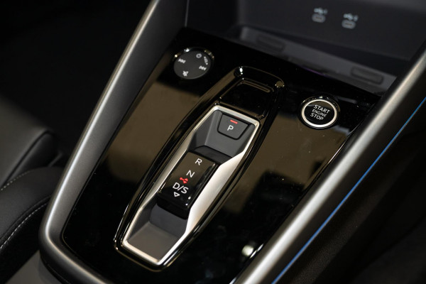 2025 MY26 Audi A3 GY TFSI 110kW S line Hatch image 13