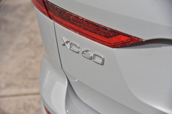 2025 MY26 Volvo XC60 UZ Plus B5 Bright SUV Image 18
