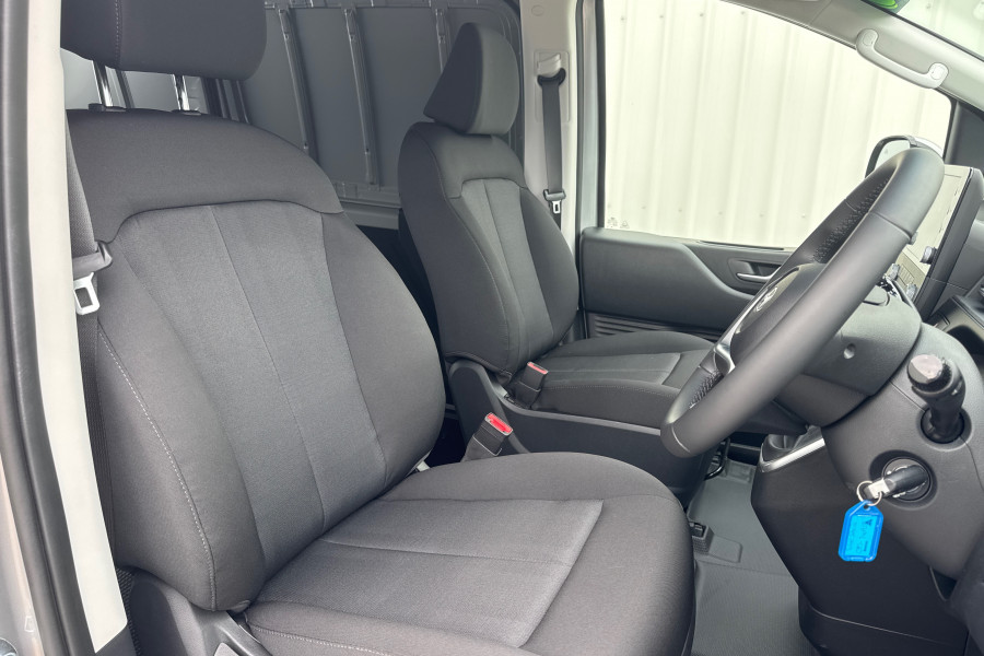 2025 MY24 Hyundai Staria Load US4.V2  Van Image 7