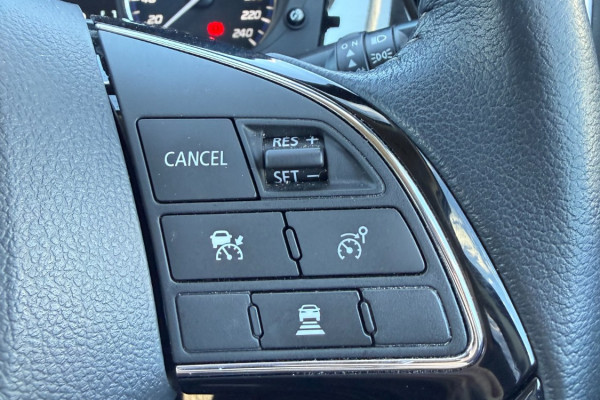 2021 Mitsubishi Outlander ZL Exceed SUV Image 17