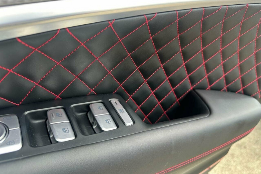 2022 Genesis G70 IK.V2 MY22 Sedan Image 11