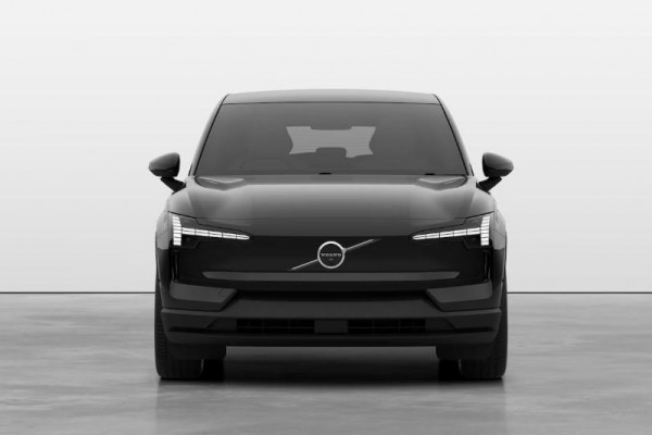 2024 MY25 Volvo EX30  Single Motor Extended Range Ultra SUV Image 4