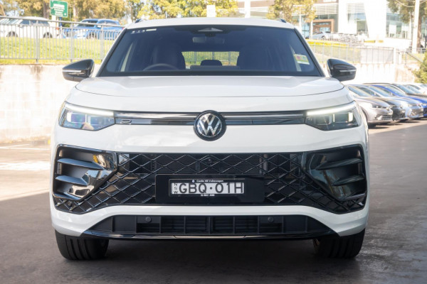 2025 Volkswagen Tayron R4 195TSI R-Line SUV Image 2