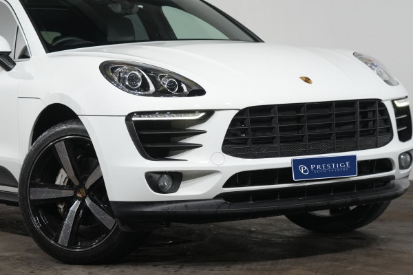 2017 Porsche Macan S SUV Image 2