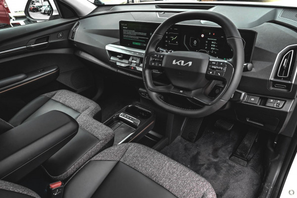 2026 Kia EV5 OVc Air Long Range SUV Image 5