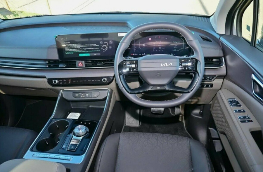 2026 MY27 Kia Carnival KA4 PE Sport+ HEV People Mover Image 7