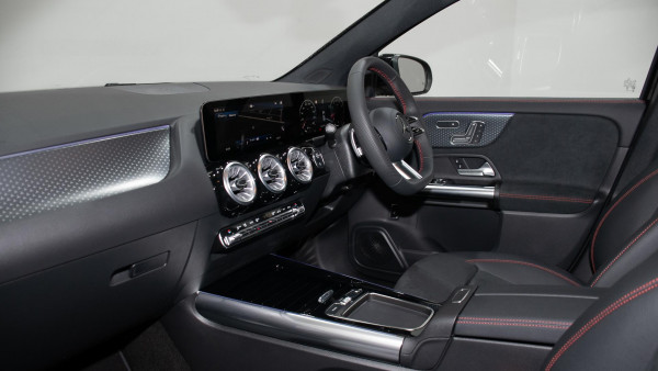 2026 Mercedes-Benz GLA-Class H247 GLA200 SUV image 8