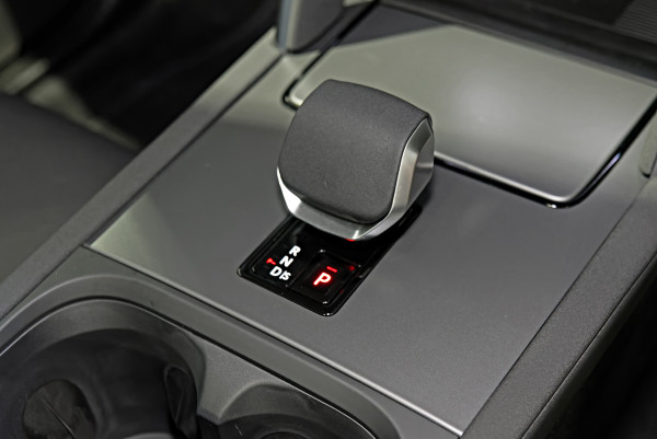 2025 MY25.5 Land Rover Discovery Sport L550 P250 Dynamic SE SUV image 12