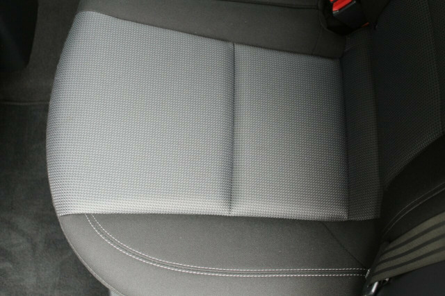 2014 [SOLD]    Mobile Image 20