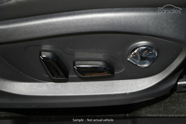2025 MG QS IS31 Essence SUV Image 5