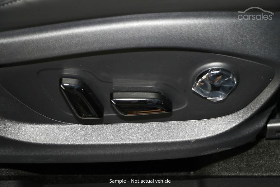 2025 MG QS IS31 Essence SUV Image 5