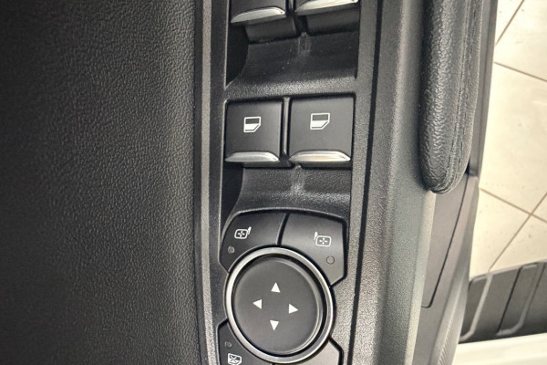 2025 MY25.5 Ford Everest UB Sport SUV Image 24