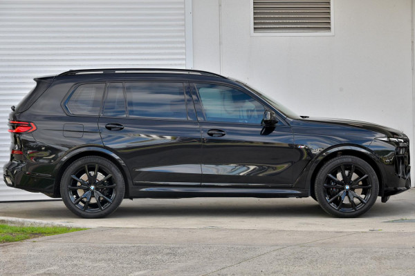 2023 BMW X7 G07 LCI xDrive40d M Sport SUV image 3