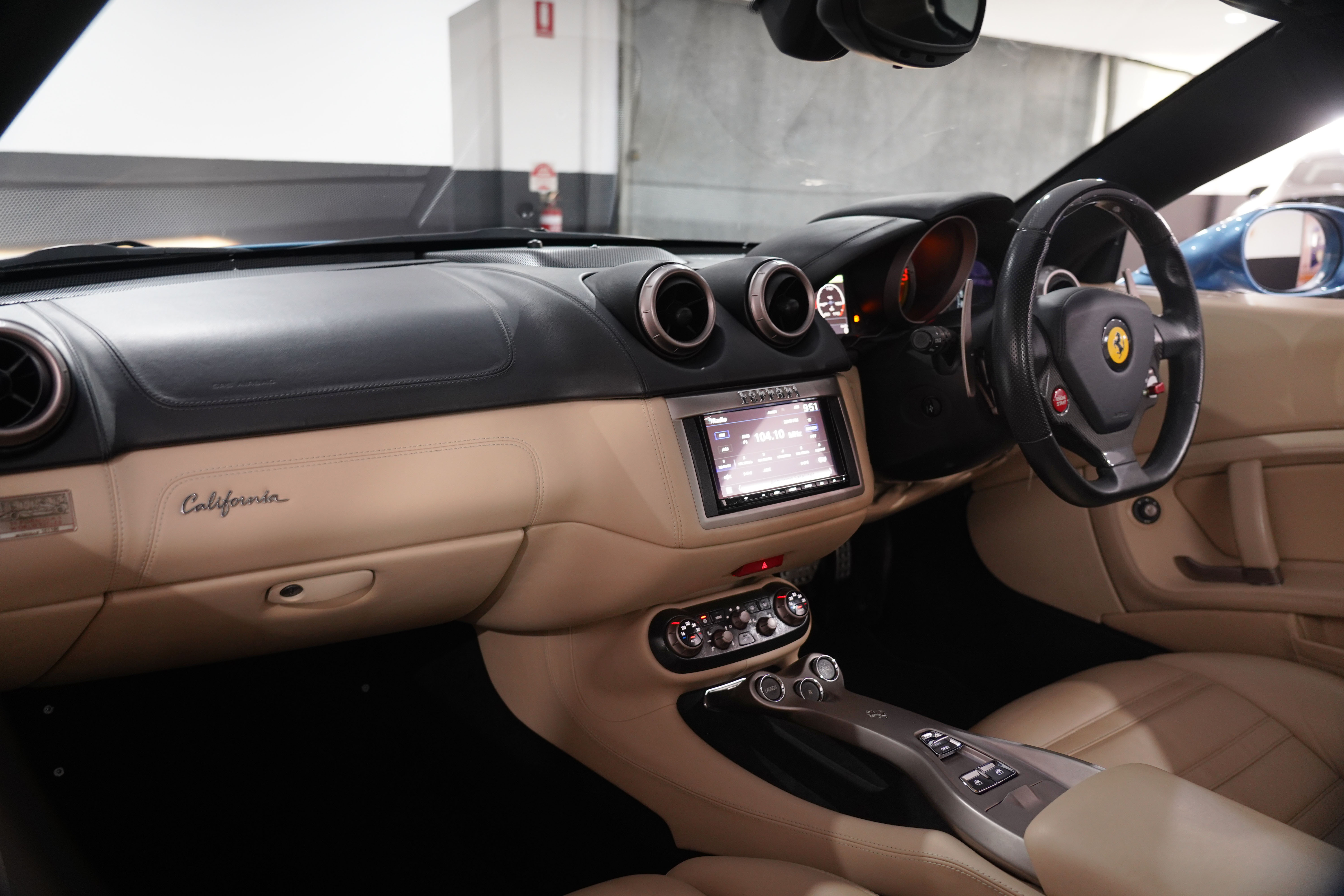 2011 Ferrari California Convertible Image 23