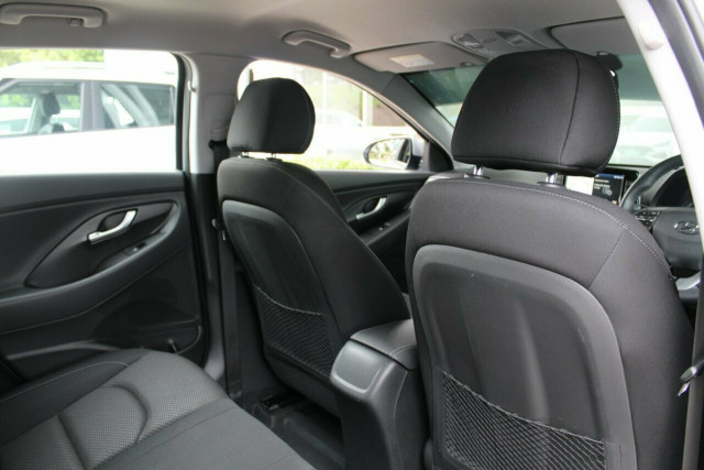 2019 [SOLD]    Mobile Image 23