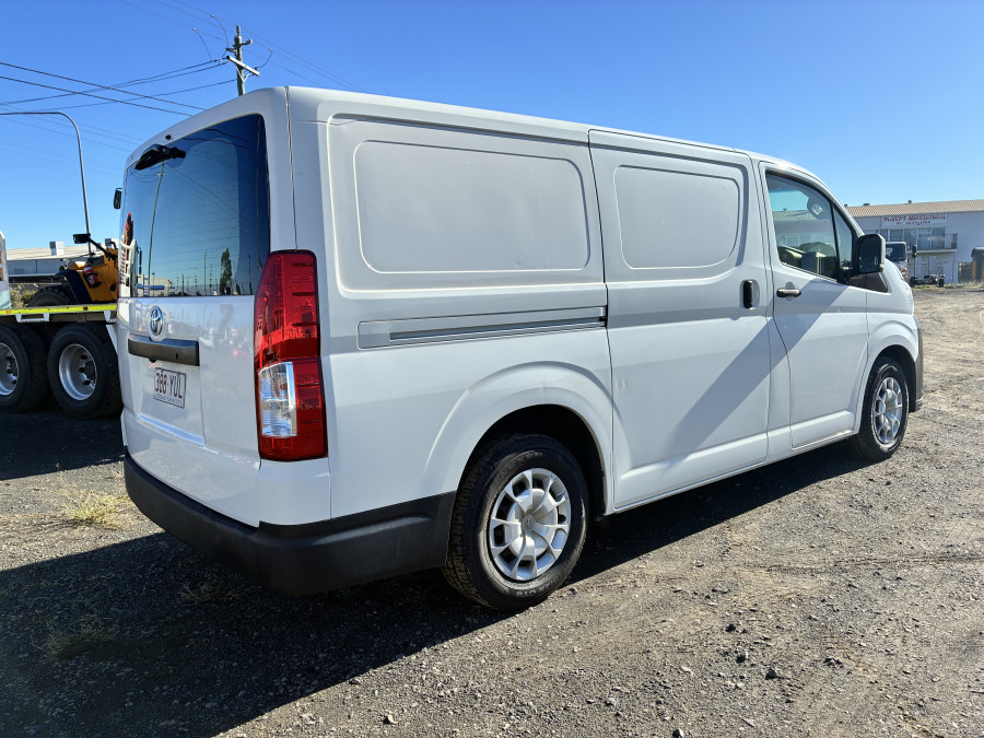 2019 Toyota HiAce GDH300R  Van Image 2