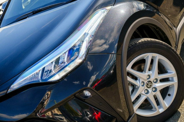 2023 Toyota C-HR NGX10R GXL SUV Image 6