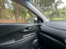 2020 Hyundai KONA OS.3 Active SUV image 20