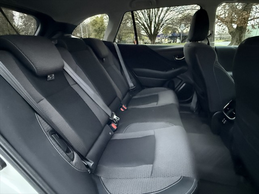 2024 Subaru Outback 6GEN AWD Touring SUV Image 12