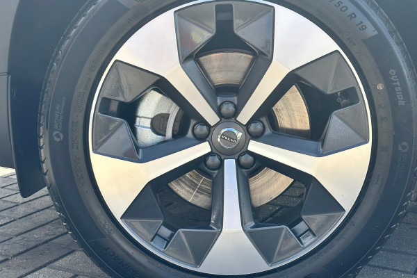 2026 Volvo XC40 XZ Plus B4 SUV Image 24