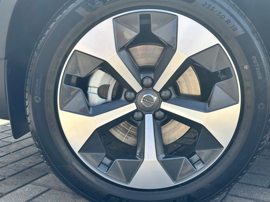 2026 Volvo XC40 XZ Plus B4 SUV Image 24