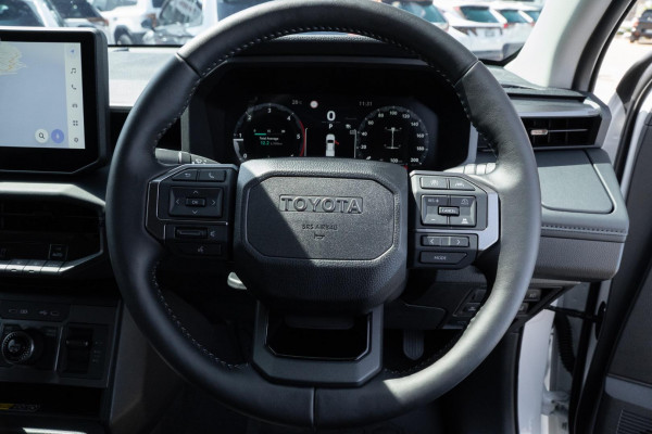 2026 Toyota HiLux GUN227R Rugged X 48V Ute Image 16