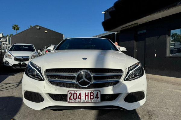 2016 Mercedes-Benz C-Class W205 C250 Sedan Image 3