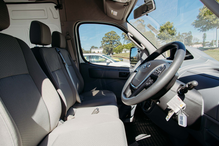 2023 LDV V80  LWB Van Image 32