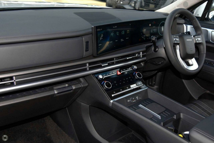 2025 Hyundai Santa Fe MX5.V1 Hybrid SUV Image 7