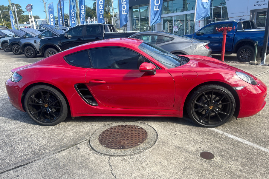  MY20 Porsche 718 982 Cayman Coupe Image 7