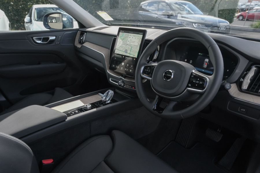 2026 Volvo XC60 UZ Plus B5 Bright SUV Image 7