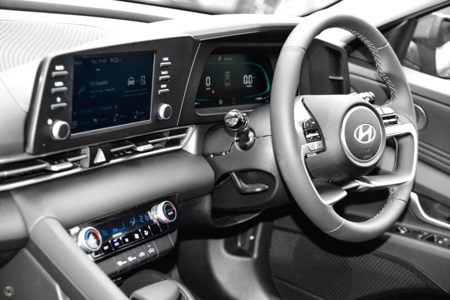 2026 Hyundai i30 CN7.V4 Hybrid Sedan Image 8