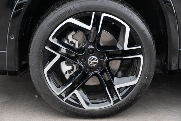 2025 Volkswagen Tayron R4 195TSI R-Line SUV image 25