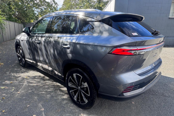 2025 MG HS AS33H Essence Hybrid+ SUV Image 5