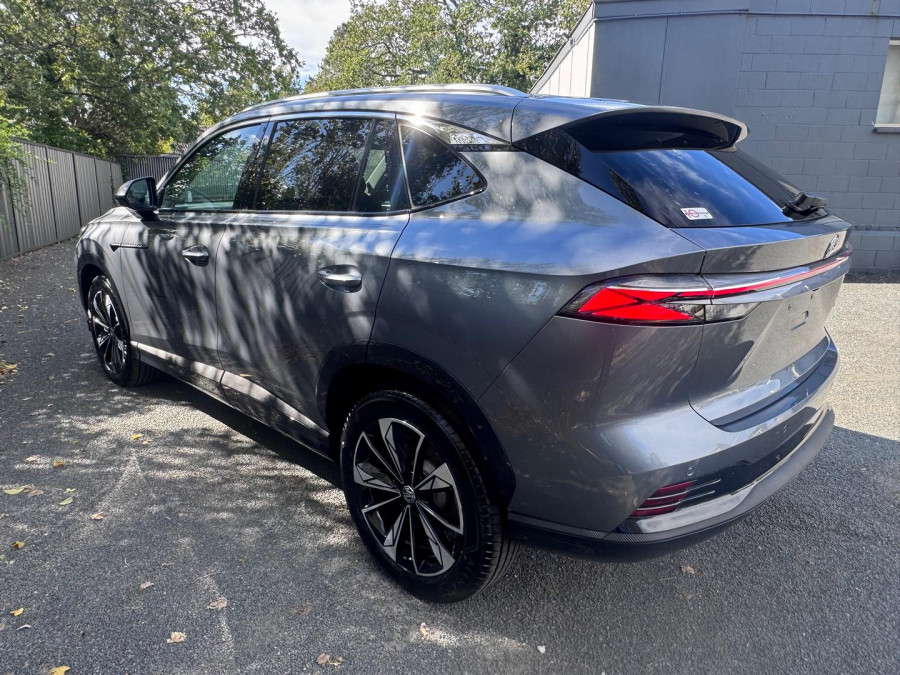 2025 MG HS AS33H Essence Hybrid+ SUV Image 5