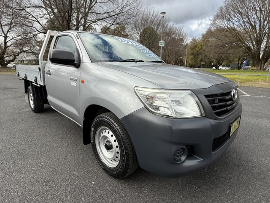 2015 MY14 Toyota HiLux WorkMate Single Cab Chassis Image 1