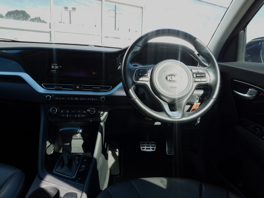 2021 Kia Niro DE Hybrid Sport SUV Image 17