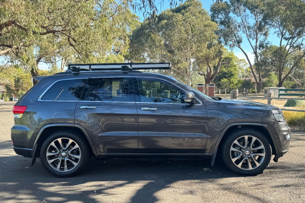 2017 Jeep Grand Cherokee WK Overland SUV Image 5